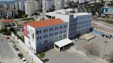 İzmir-Bornova-Şehit Onbaşı Ali Güner Yeşilbağ Ortaokulu fotoğrafı