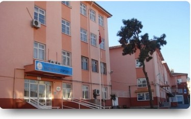 İzmir-Balçova-Yusuf Uz Ortaokulu fotoğrafı