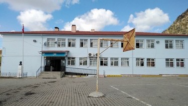 Uşak-Merkez-Karacahisar Ortaokulu fotoğrafı