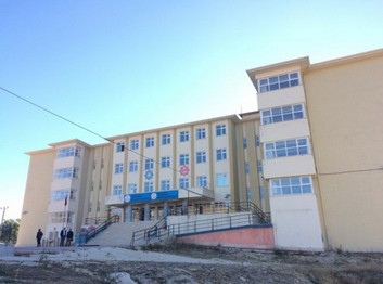 Konya-Selçuklu-Şehit Teğmen Bayram Olgun İmam Hatip Ortaokulu fotoğrafı