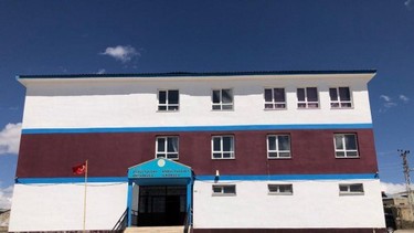 Van-Özalp-Aşağı Tulgalı Ortaokulu fotoğrafı