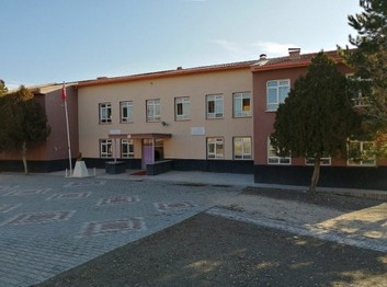 Konya-Cihanbeyli-Kütükuşağı Ortaokulu fotoğrafı