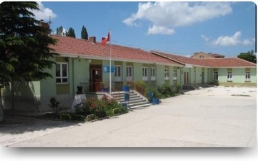 Eskişehir-İnönü-Oklubalı Sabri Kahvecioğlu Ortaokulu fotoğrafı