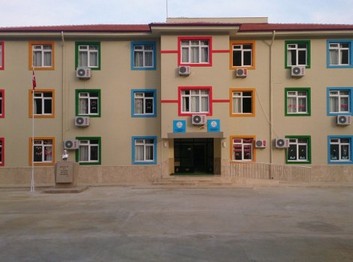 Antalya-Aksu-Banu Cömertoğlu İlkokulu fotoğrafı