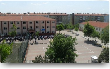 Edirne-Merkez-Kırkpınar Ağası Alper Yazoğlu Ortaokulu fotoğrafı