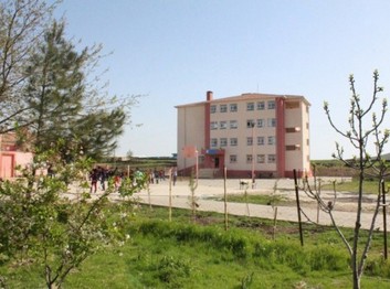 Mardin-Derik-Subaşı Ortaokulu fotoğrafı