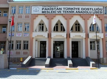 Van-İpekyolu-Pakistan Türkiye Dostluğu Mesleki ve Teknik Anadolu Lisesi fotoğrafı