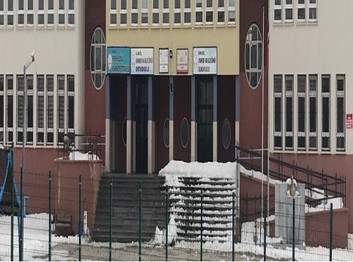 Bingöl-Merkez-Borsa İstanbul Kaleönü İmam Hatip Ortaokulu fotoğrafı
