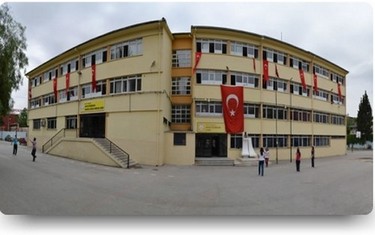 İzmir-Karşıyaka-Karşıyaka Havva Özişbakan Mesleki ve Teknik Anadolu Lisesi fotoğrafı