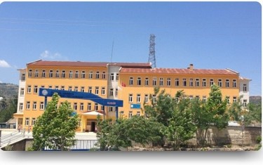 Kahramanmaraş-Onikişubat-Karadere Harmancık Ortaokulu fotoğrafı