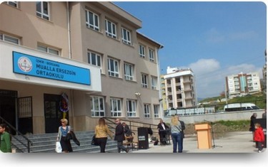 İzmir-Bergama-Mualla Ersezgin Ortaokulu fotoğrafı