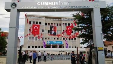 Antalya-Korkuteli-Cumhuriyet Gülhizar-Osman Sarıca İmam Hatip Ortaokulu fotoğrafı
