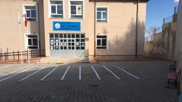 Sivas-Yıldızeli-Şehit Kadir Doğan Ortaokulu fotoğrafı