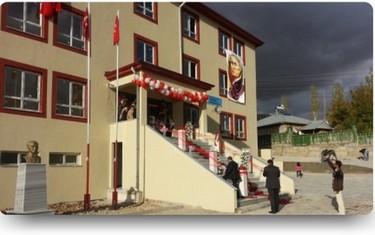 Kahramanmaraş-Nurhak-Atatürk Ortaokulu fotoğrafı