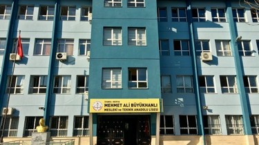 İstanbul-Beşiktaş-M. Ali Büyükhanlı Mesleki ve Teknik Anadolu Lisesi fotoğrafı