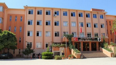 İzmir-Tire-Tire Öğretmen Melahat Aksoy Sosyal Bilimler Lisesi fotoğrafı