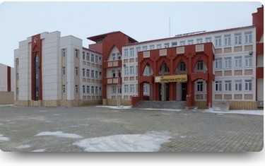 Van-Gürpınar-Şehit Haluk Varlı Anadolu İmam Hatip Lisesi fotoğrafı