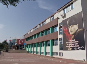 Kocaeli-Başiskele-Şehit Emrah Sapa Ortaokulu fotoğrafı
