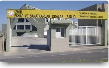 İzmir-Bornova-İzmir Esnaf ve Sanatkarlar Odaları Birliği Mesleki ve Teknik Anadolu Lisesi fotoğrafı