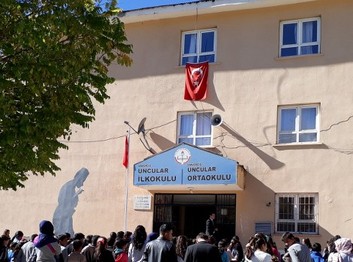 Van-Erciş-Uncular Ortaokulu fotoğrafı