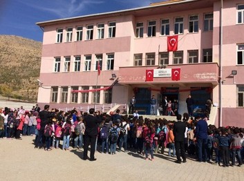 Diyarbakır-Hani-Kuyular Şehit Emrah Tezgel İlkokulu fotoğrafı