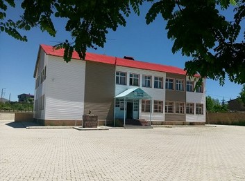 Bitlis-Tatvan-Karşıyaka Ortaokulu fotoğrafı
