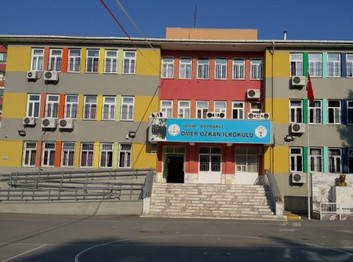 İzmir-Bayraklı-Ömer Özkan İlkokulu fotoğrafı