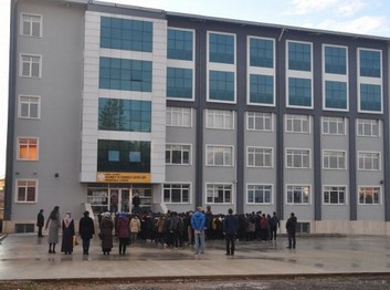 Uşak-Ulubey-Ulubey 15 Temmuz Şehitler Anadolu Lisesi fotoğrafı