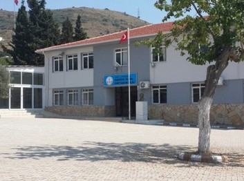 İzmir-Güzelbahçe-Namık Elal Ortaokulu fotoğrafı