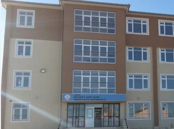 Uşak-Merkez-Mehmet Akif İnan İmam Hatip Ortaokulu fotoğrafı