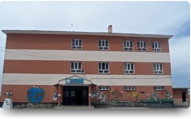 Van-Saray-Atatürk Ortaokulu fotoğrafı