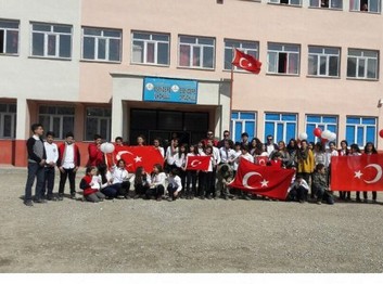 Hakkari-Yüksekova-Esendere Beldesi Ortaokulu fotoğrafı