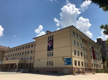Bursa-Osmangazi-Şükrü Naili Paşa İmam Hatip Ortaokulu fotoğrafı