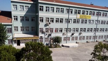 İzmir-Karabağlar-Bozyaka Şehit Fethi Bey Anadolu Lisesi fotoğrafı
