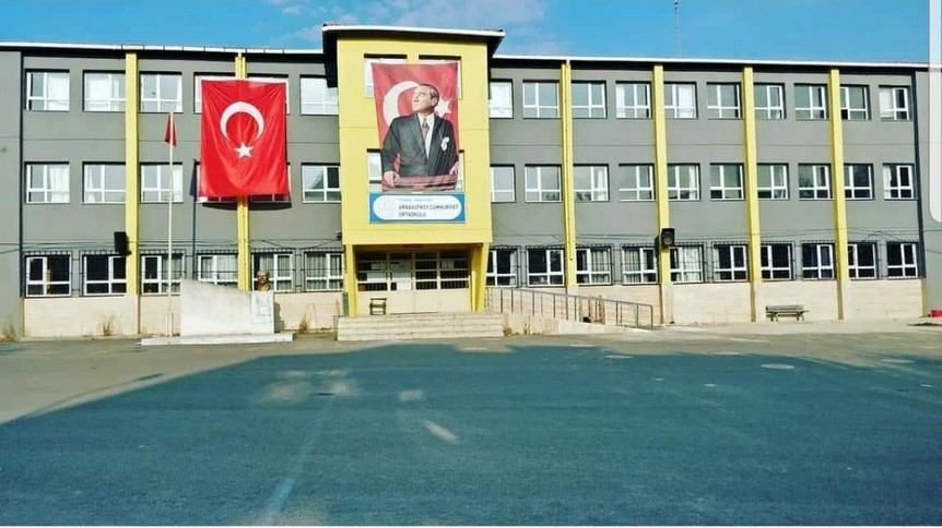 İstanbul-Arnavutköy-Arnavutköy Cumhuriyet Ortaokulu fotoğrafı
