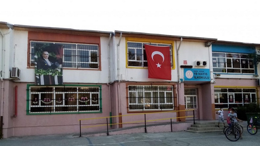 İzmir-Konak-19 Mayıs İlkokulu fotoğrafı