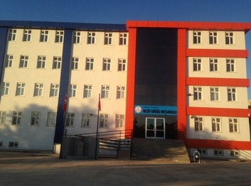 Gaziantep-Şehitkamil-Öğümsöğüt Reşit Göğüş Ortaokulu fotoğrafı
