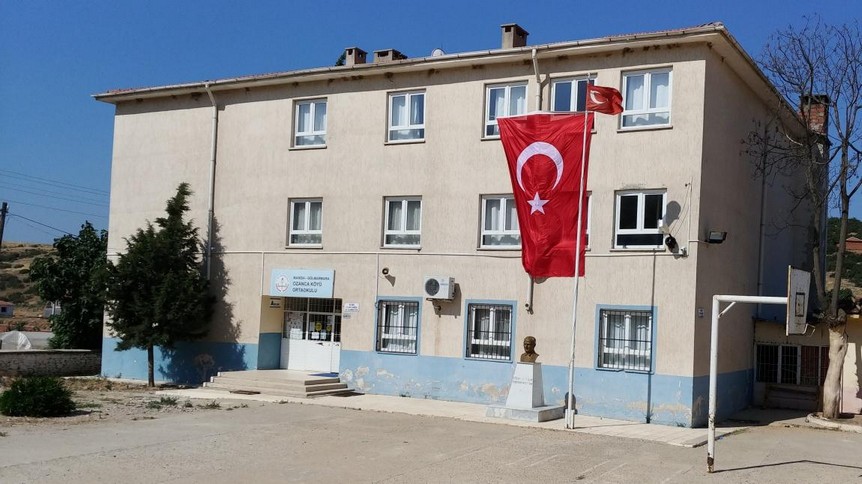 Manisa-Gölmarmara-Ozanca Köyü Ortaokulu fotoğrafı