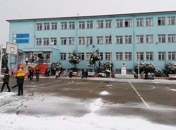 Yalova-Çiftlikköy-75.Yıl Namık Kemal İlkokulu fotoğrafı