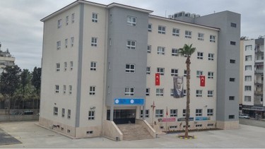 Mersin-Akdeniz-Cengiz Topel Ortaokulu fotoğrafı