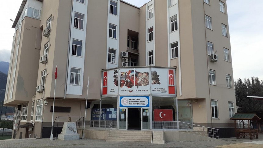 Antalya-Finike-Finike Şehit Ömer Halisdemir İmam Hatip Ortaokulu fotoğrafı