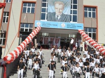 Niğde-Merkez-Şehit Varol Tosun İlkokulu fotoğrafı