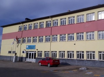 Yozgat-Yenifakılı-Mehmet Akif Ersoy Ortaokulu fotoğrafı