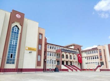 Bursa-Nilüfer-Özlüce Nurettin Topçu Kız Anadolu İmam Hatip Lisesi fotoğrafı