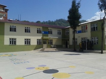 Artvin-Hopa-Sugören Ortaokulu fotoğrafı