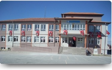 Nevşehir-Derinkuyu-Yazıhüyük Gazi İlkokulu fotoğrafı