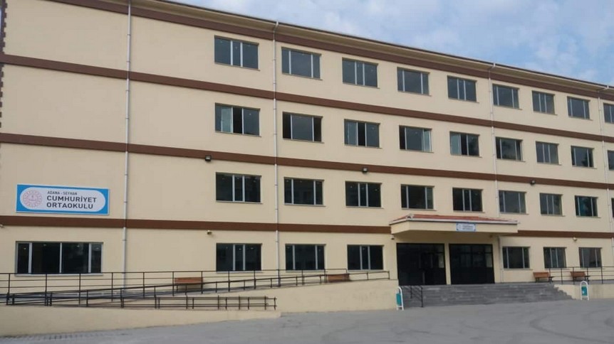 Adana-Seyhan-Cumhuriyet Ortaokulu fotoğrafı