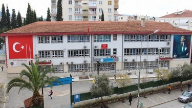 İzmir-Bornova-Hilal Necmiye Hüsnü Ataberk Ortaokulu fotoğrafı