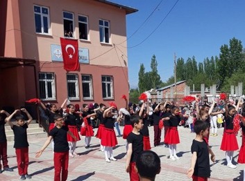 Kahramanmaraş-Afşin-Altaş Ortaokulu fotoğrafı