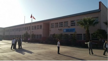 İzmir-Bornova-İsmet Sezgin Ortaokulu fotoğrafı